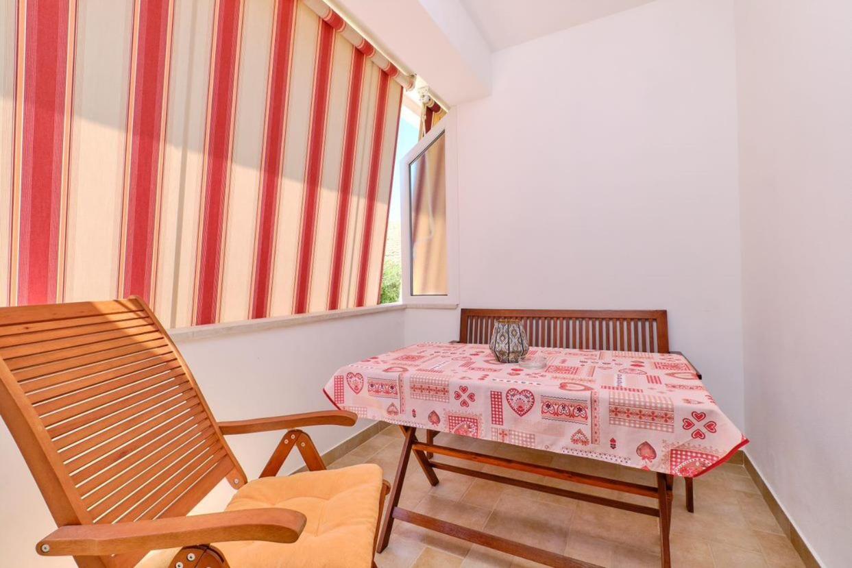 Apartments Enna Mali Lošinj Exterior foto