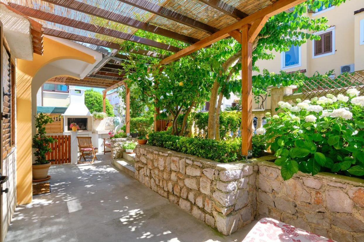 Apartments Enna Mali Lošinj Exterior foto