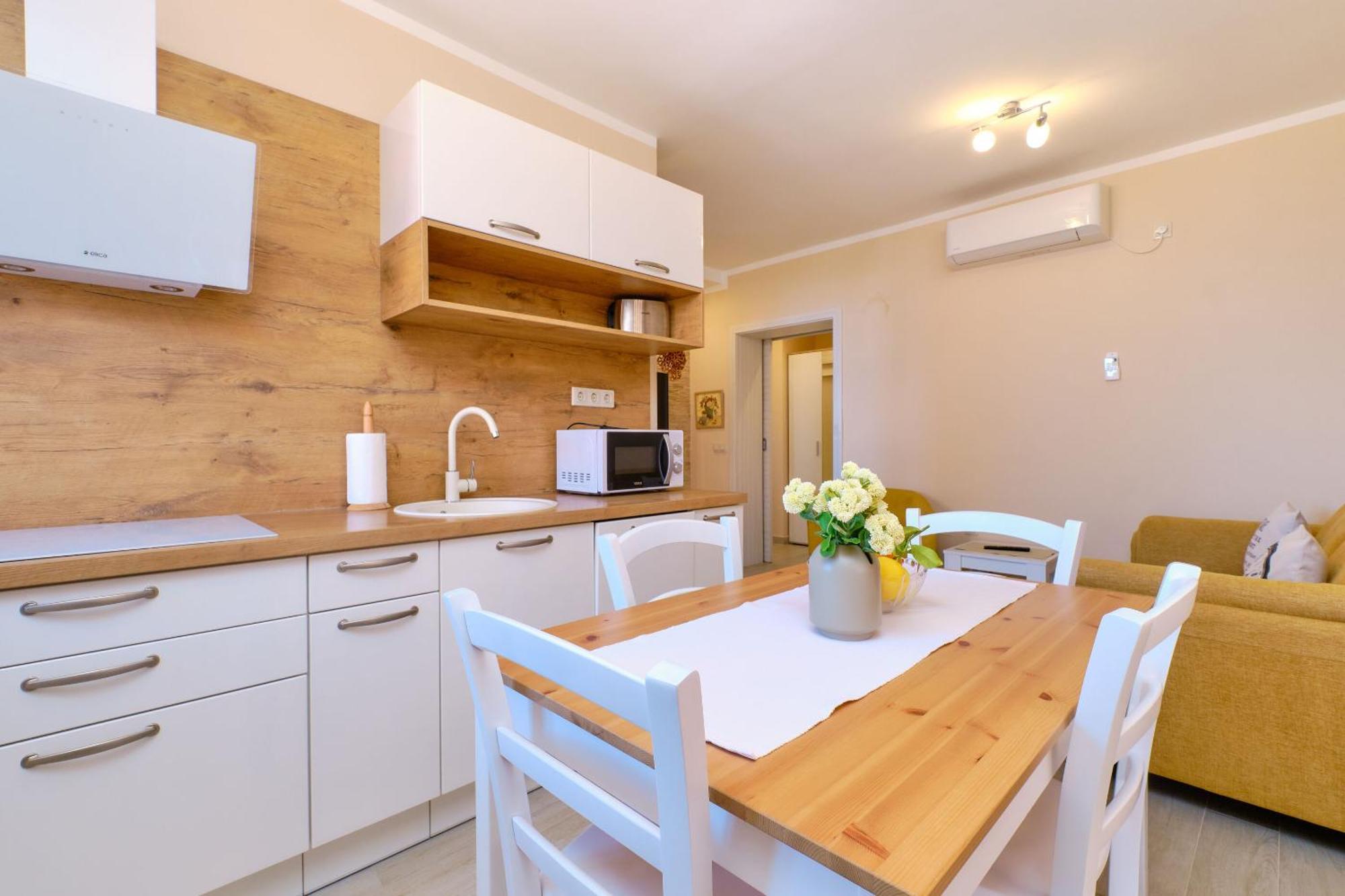 Apartments Enna Mali Lošinj Exterior foto